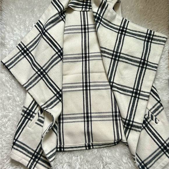 THE IMPECCABLE PIG SLEEVELESS BLACK AND WHITE WRAP  S - Picture 11 of 16